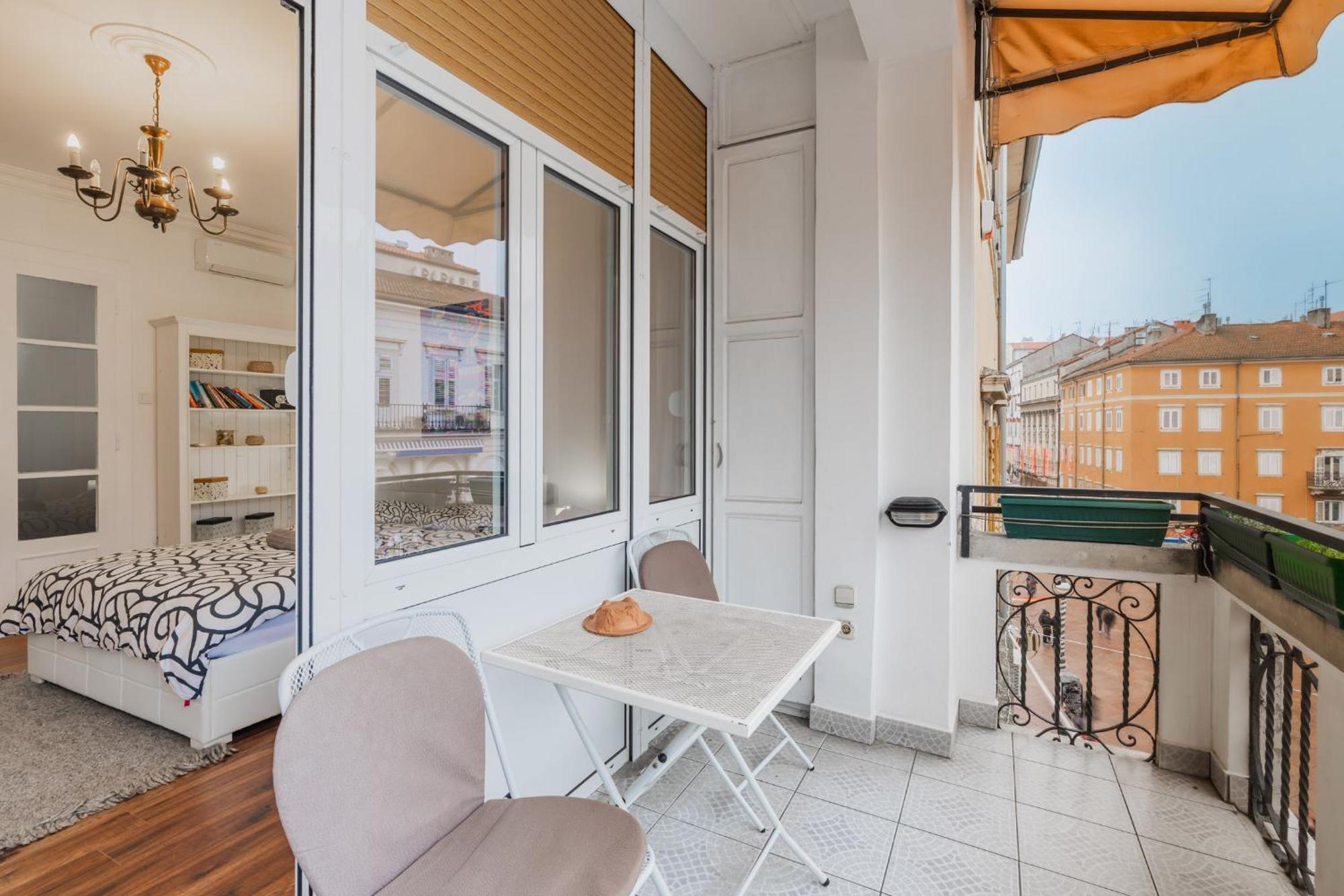 Appartement Linden Korzo à Rijeka Extérieur photo
